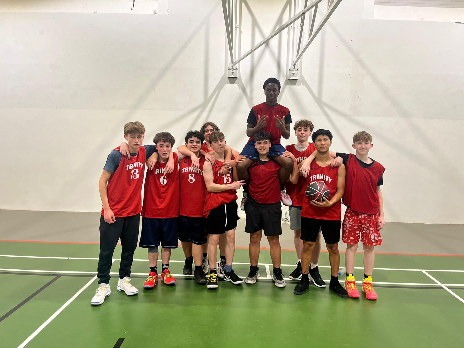 U15s basketball team
